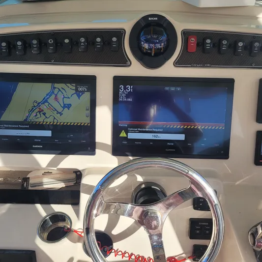 Four Palms Yacht Photos Pics 