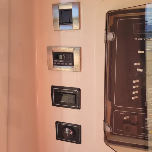 Four Palms Yacht Photos Pics 