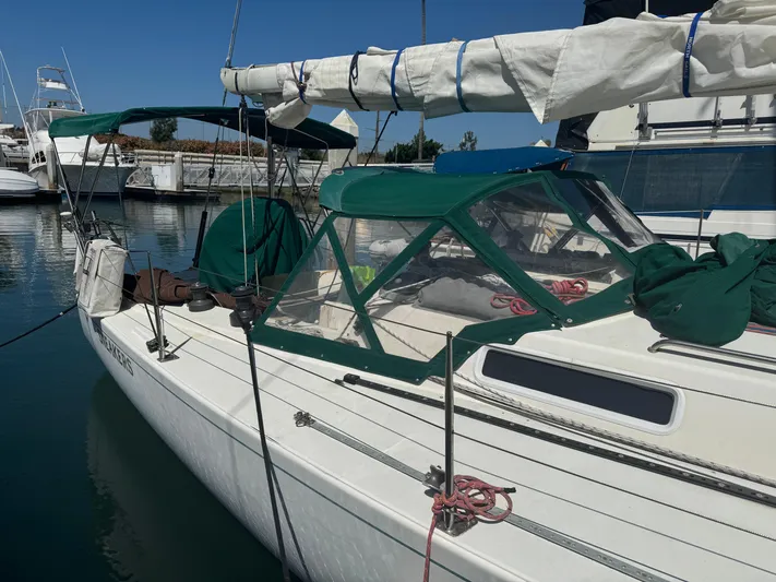 Sneakers Yacht Photos Pics 