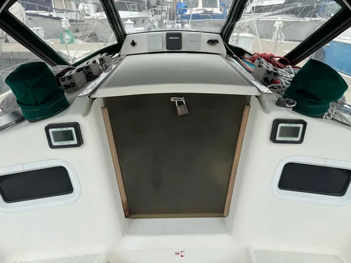 Sneakers Yacht Photos Pics 