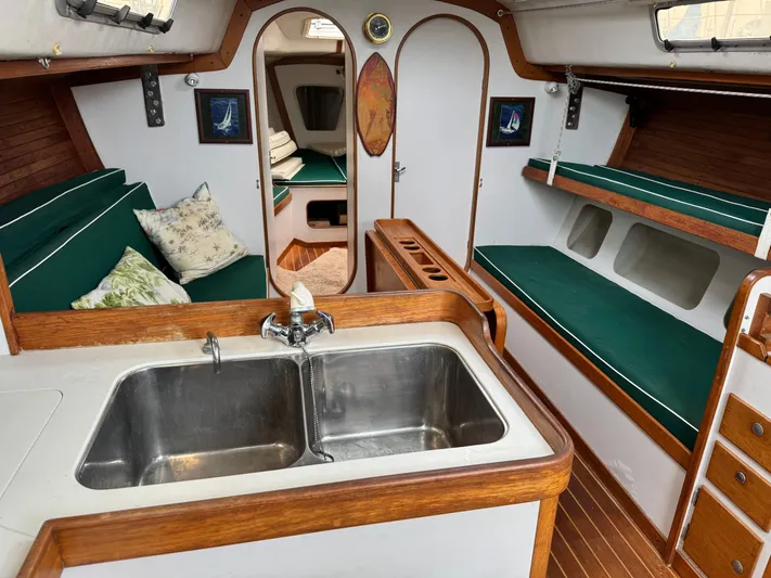 Sneakers Yacht Photos Pics 