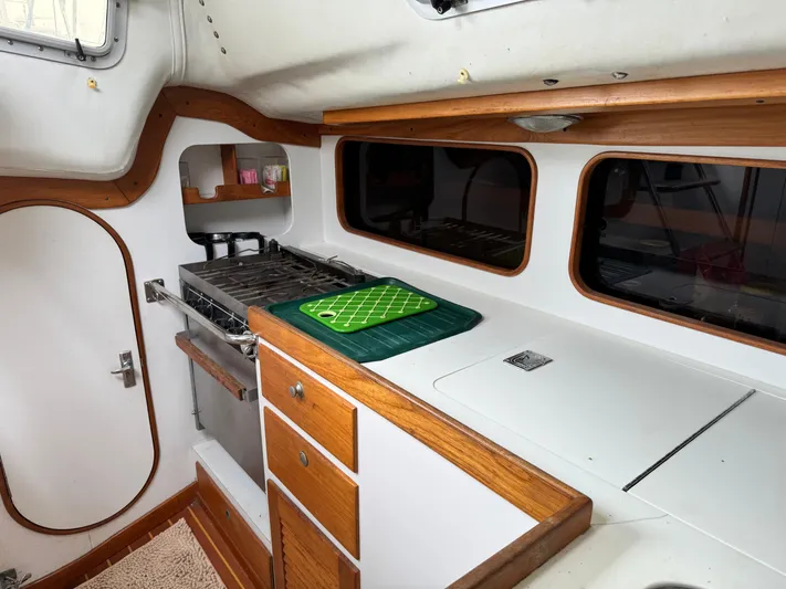 Sneakers Yacht Photos Pics 