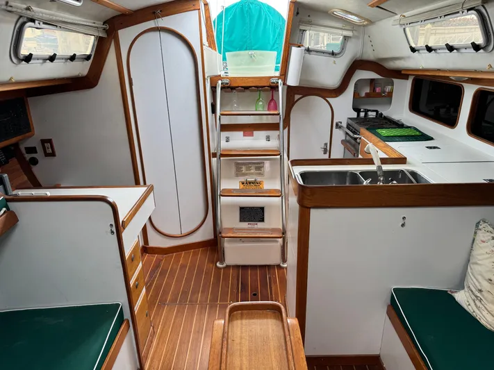 Sneakers Yacht Photos Pics 