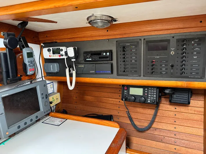 Sneakers Yacht Photos Pics 