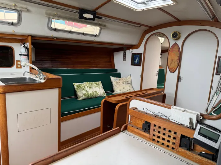 Sneakers Yacht Photos Pics 