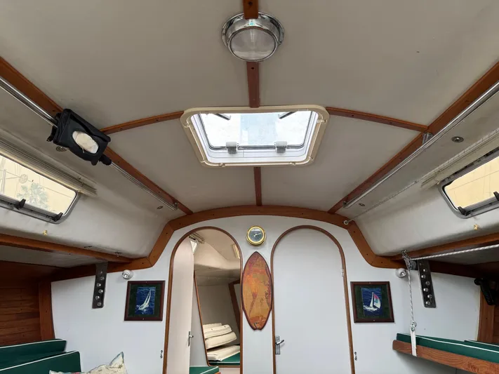 Sneakers Yacht Photos Pics 