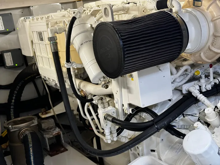 Pangea 3 Yacht Photos Pics 