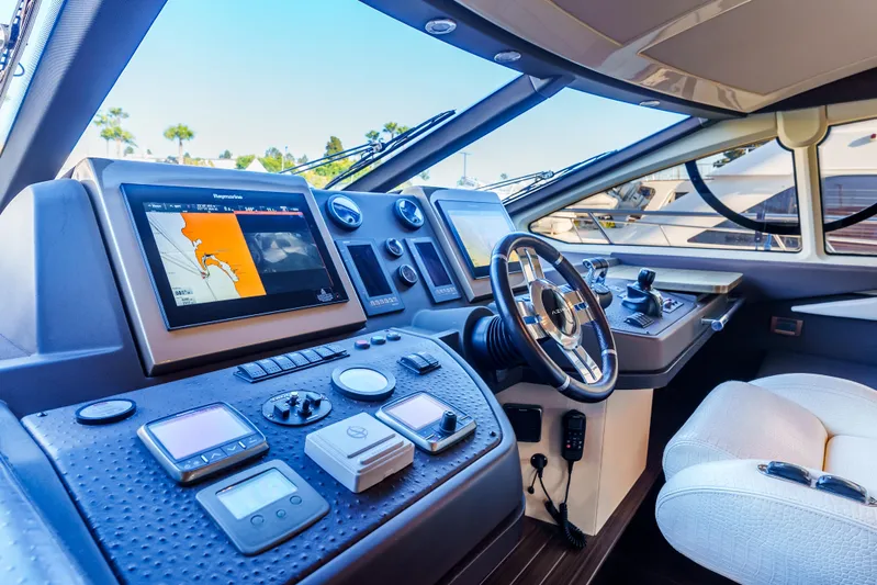 Pangea 3 Yacht Photos Pics 