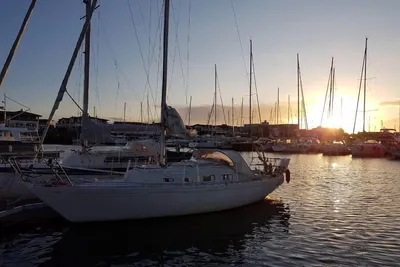 1976 Shipman SHIPMAN 28