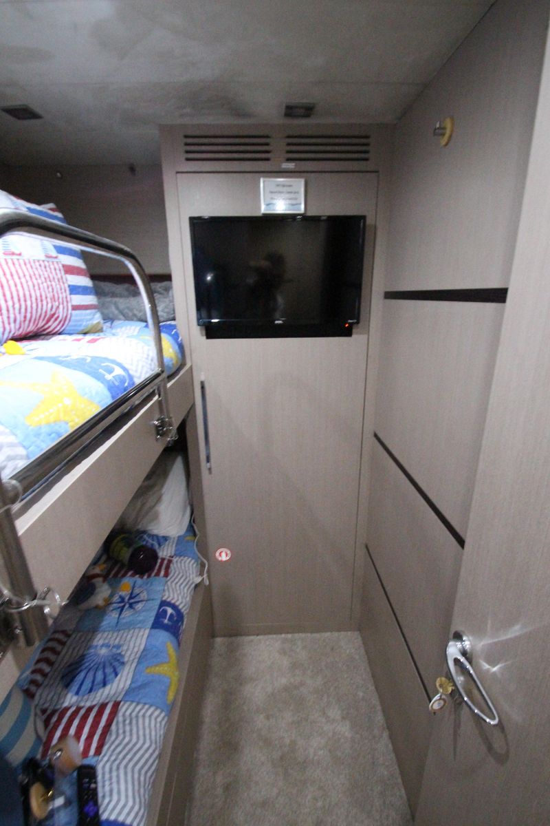 2007 Uniesse 70 
