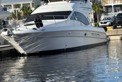 Sea Ray 44 Sedan Bridge