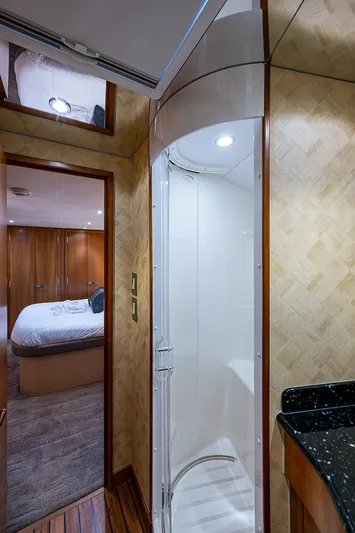 Miss Minks Yacht Photos Pics 