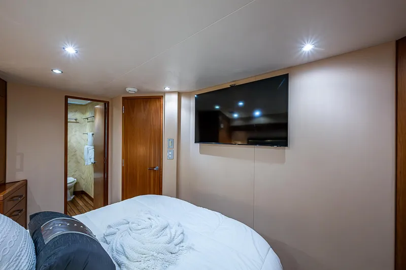 Miss Minks Yacht Photos Pics 