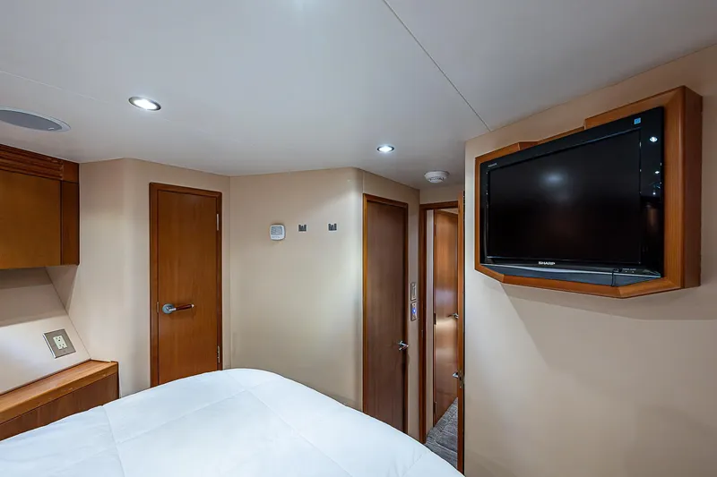 Miss Minks Yacht Photos Pics 