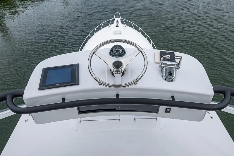 Miss Minks Yacht Photos Pics 