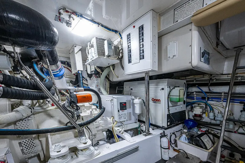 Miss Minks Yacht Photos Pics 