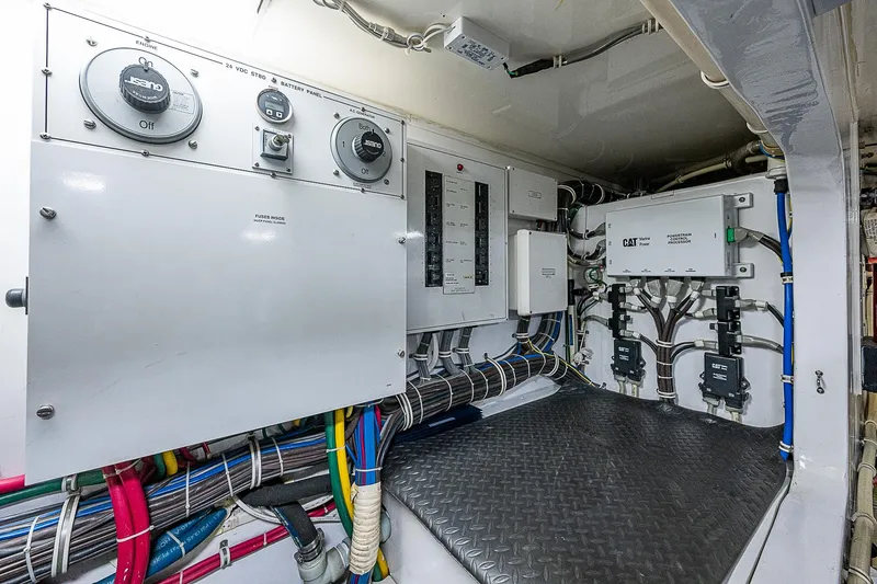 Miss Minks Yacht Photos Pics 