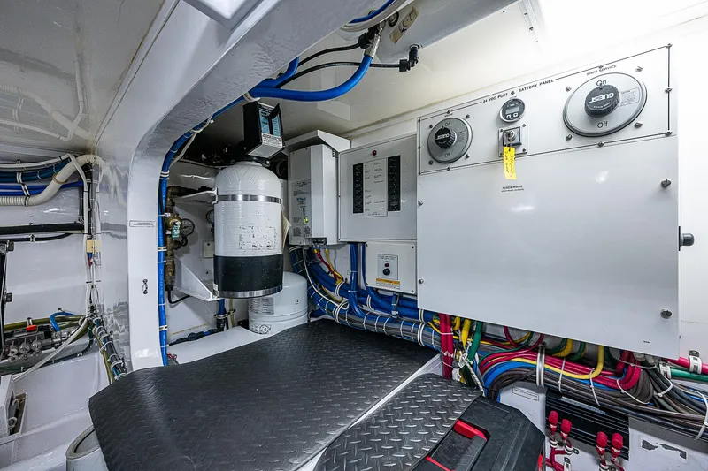 Miss Minks Yacht Photos Pics 