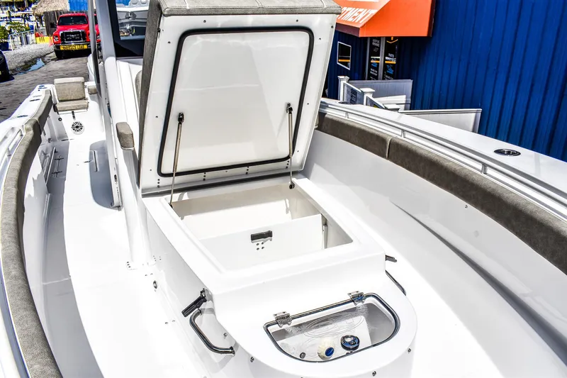  Yacht Photos Pics 2025 Sea Hunt Gamefish 30 with Coffin Box, open storage compartment on deck.