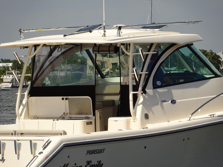 2014-39-5-pursuit-os-385-offshore
