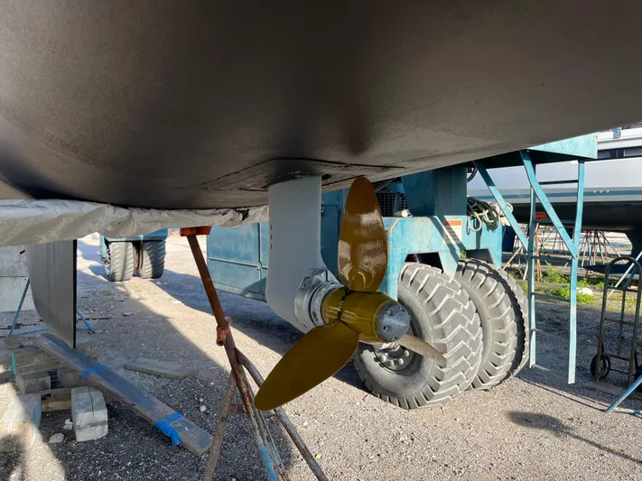 Halcyon Yacht Photos Pics 