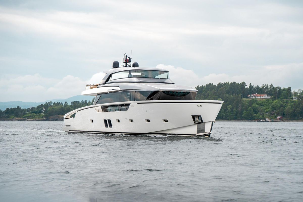 2020 Sanlorenzo 87 