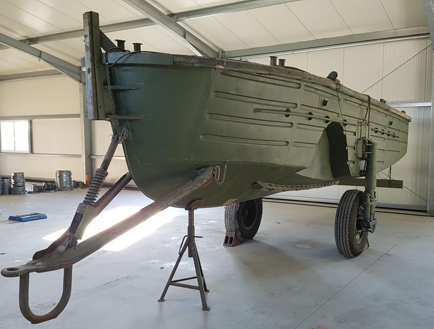 Custom bmk 130 m 8m 1984 odzie zabytkowe i klasyczne saxony lodzie24