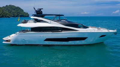 Yacht