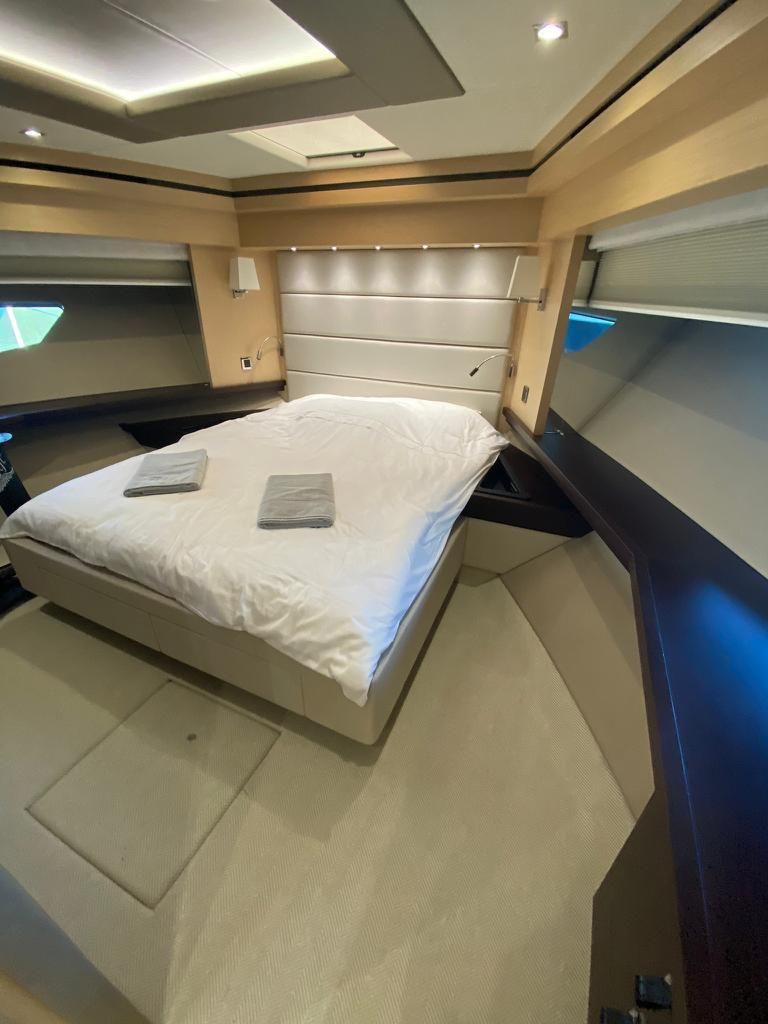 2016 Sunseeker 86 