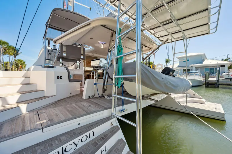 Halcyon Yacht Photos Pics 