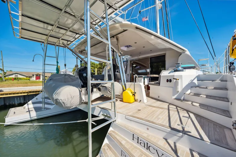 Halcyon Yacht Photos Pics 