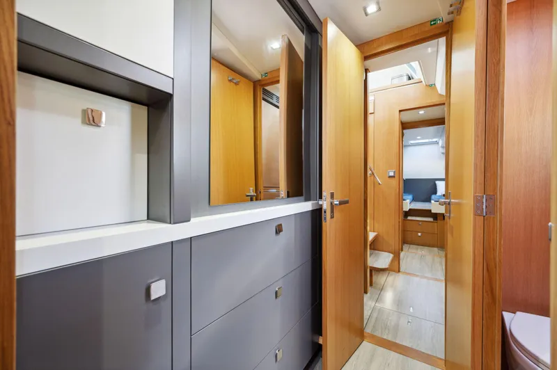 Halcyon Yacht Photos Pics 