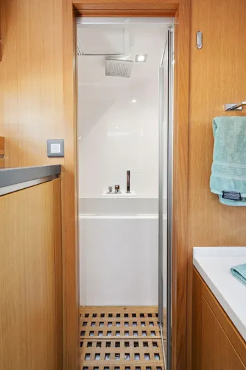 Halcyon Yacht Photos Pics 