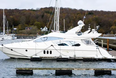 2003 Azimut 55