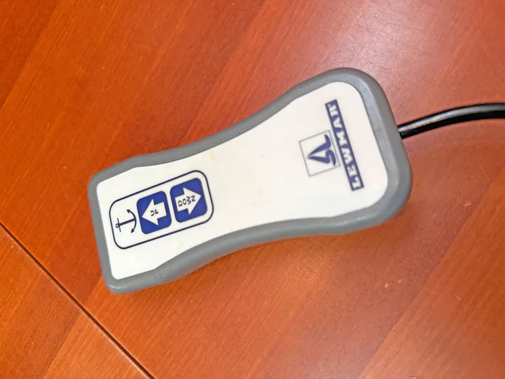 Roops Yacht Photos Pics 