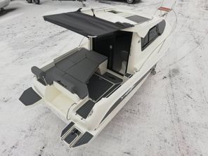 2023 Jaanit 690