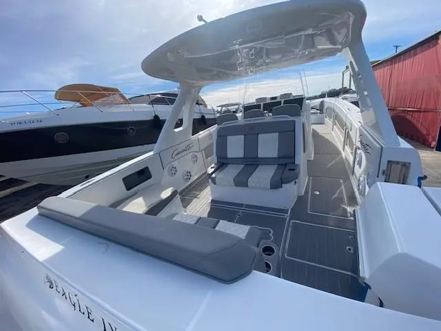 Cigarette 42 Yacht Photos Pics 2017 Cigarette 42 Huntress boat with spacious seating and modern design.