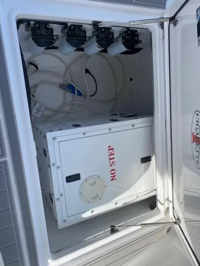 Cigarette 42 Yacht Photos Pics 2017 Cigarette 42 Huntress storage compartment with "No Step" warning label.