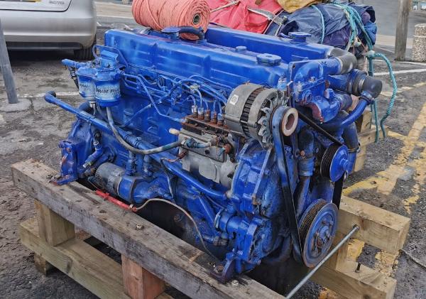 1999 Ford USED Ford Ottosan 2725E 120hp Bobtail Marine Diesel Engine (Pair)