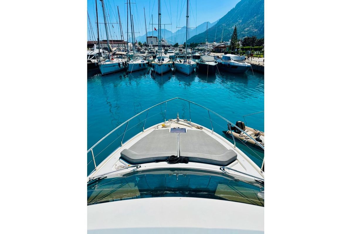 2005 Ferretti Yachts 51 