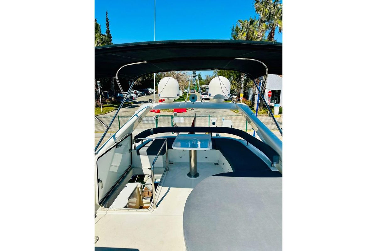 2005 Ferretti Yachts 51 