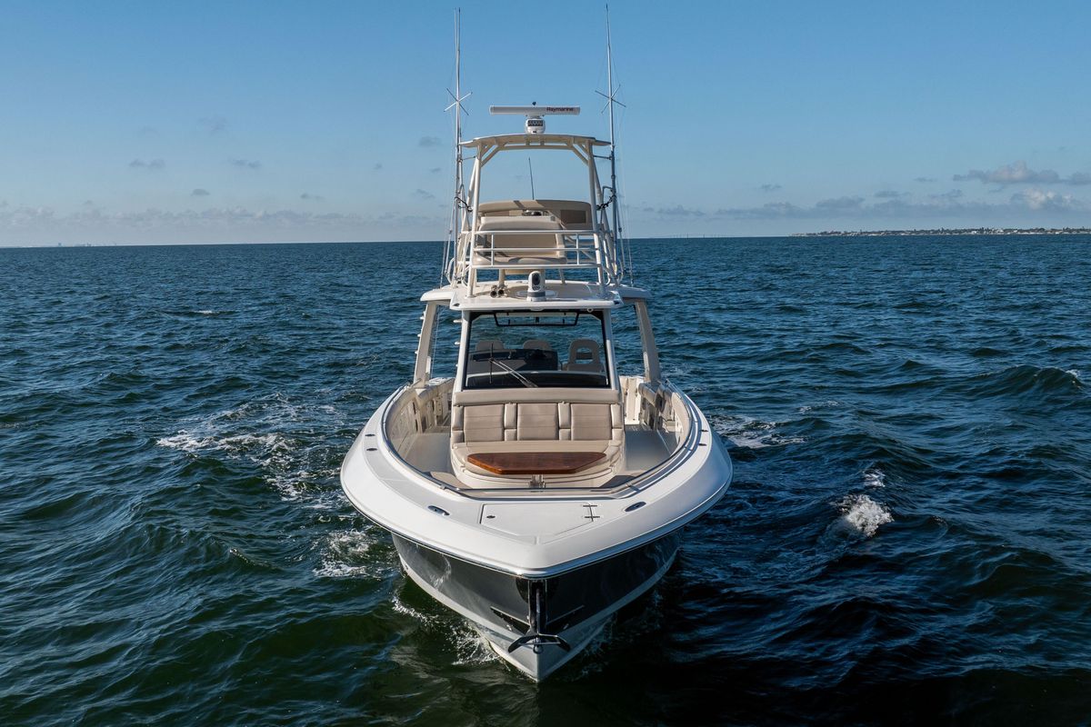 2021 Boston Whaler 42 