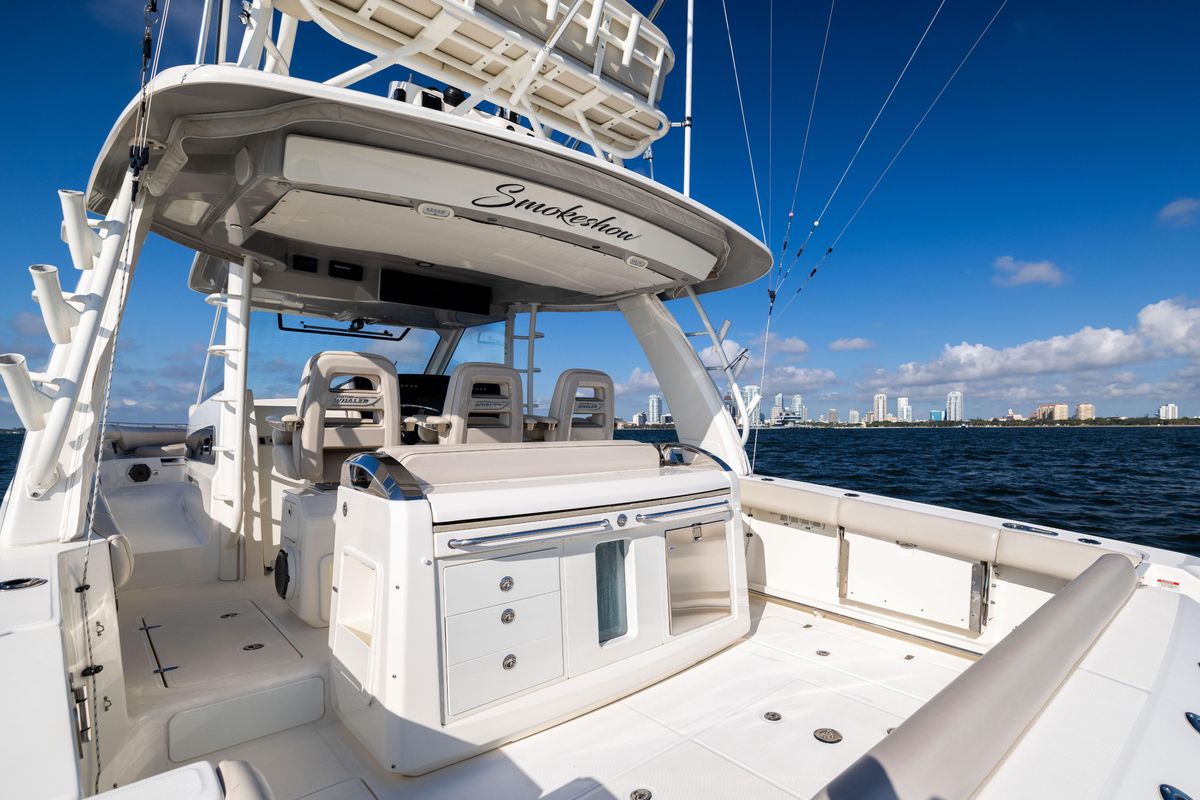 2021 Boston Whaler 42 