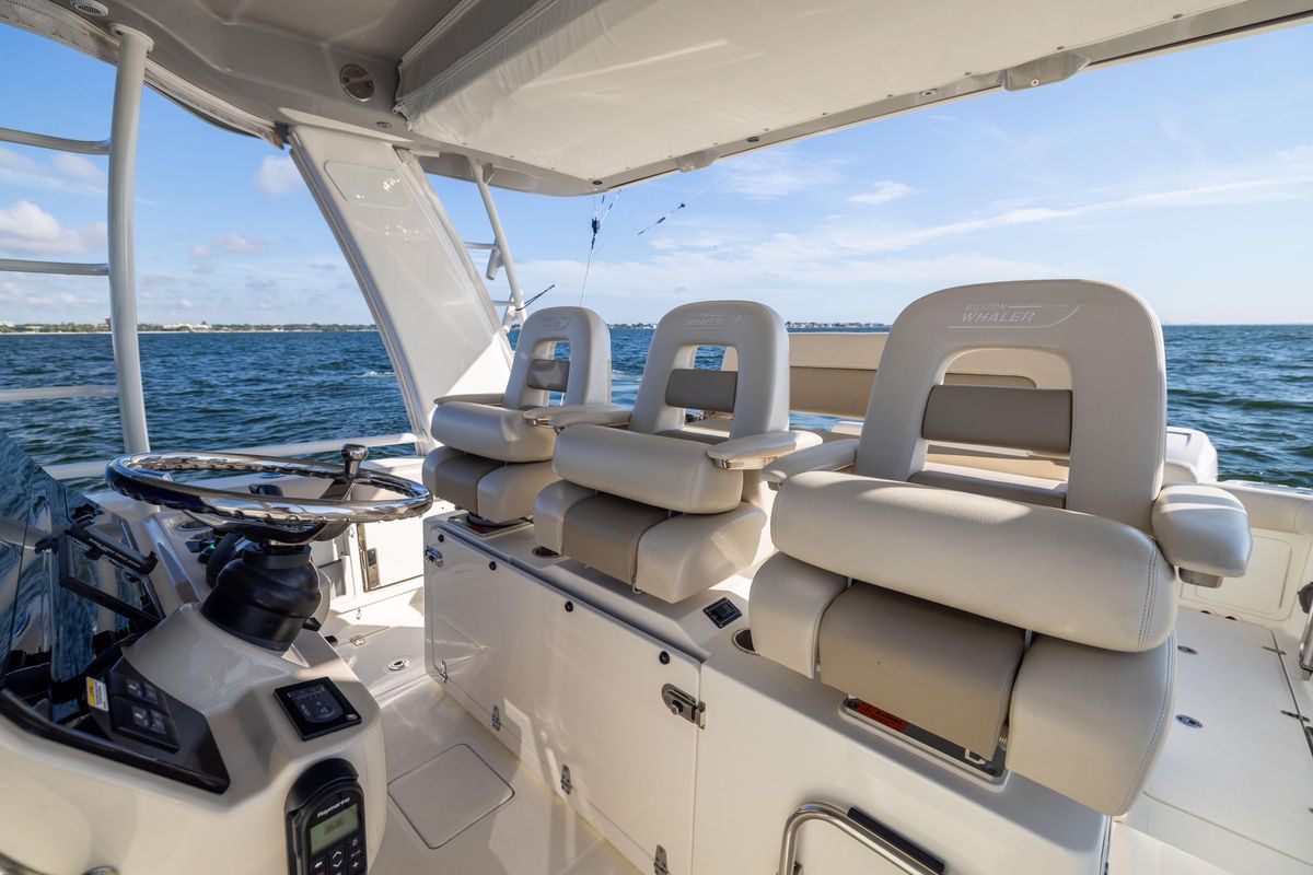 2021 Boston Whaler 42 