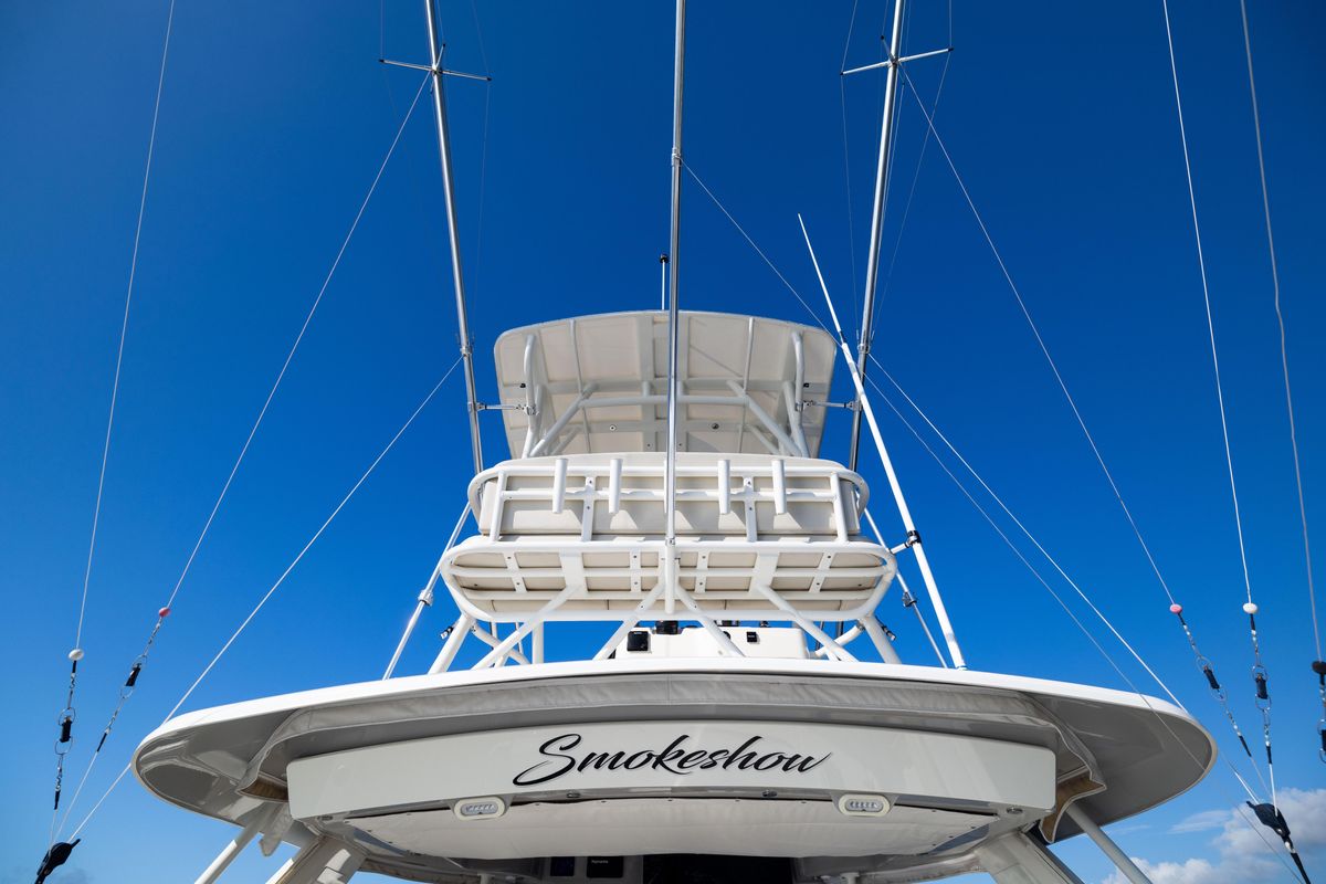 2021 Boston Whaler 42 