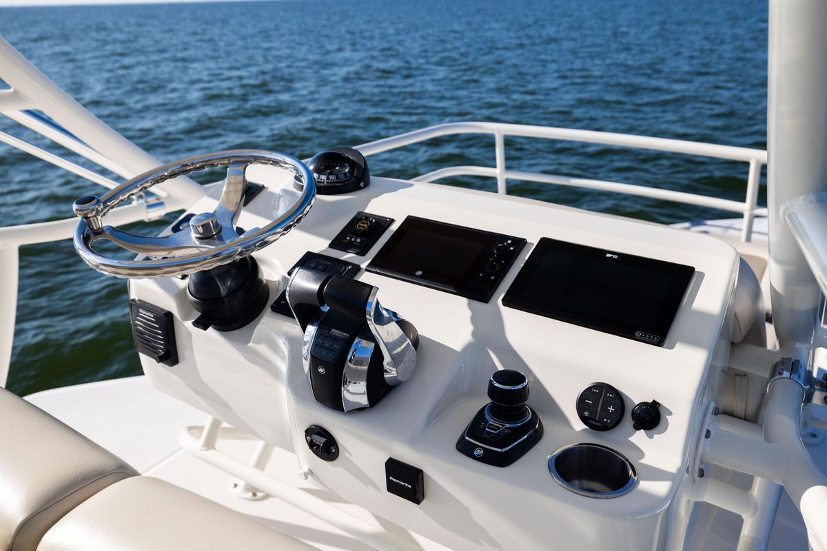 2021 Boston Whaler 42 