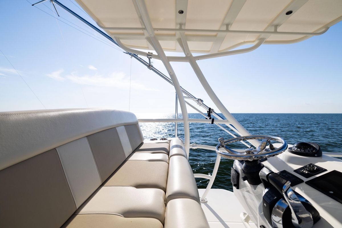 2021 Boston Whaler 42 
