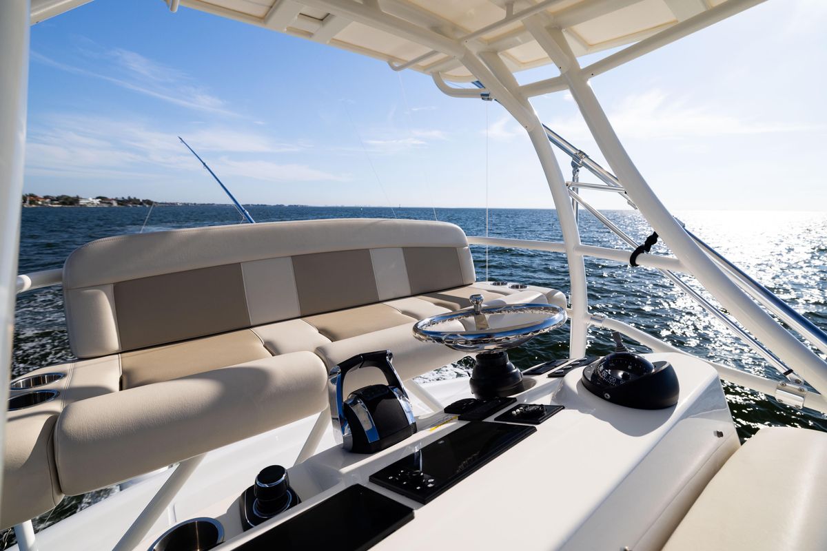 2021 Boston Whaler 42 