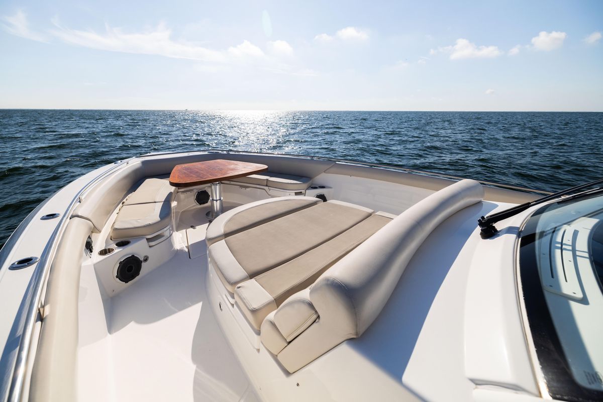 2021 Boston Whaler 42 