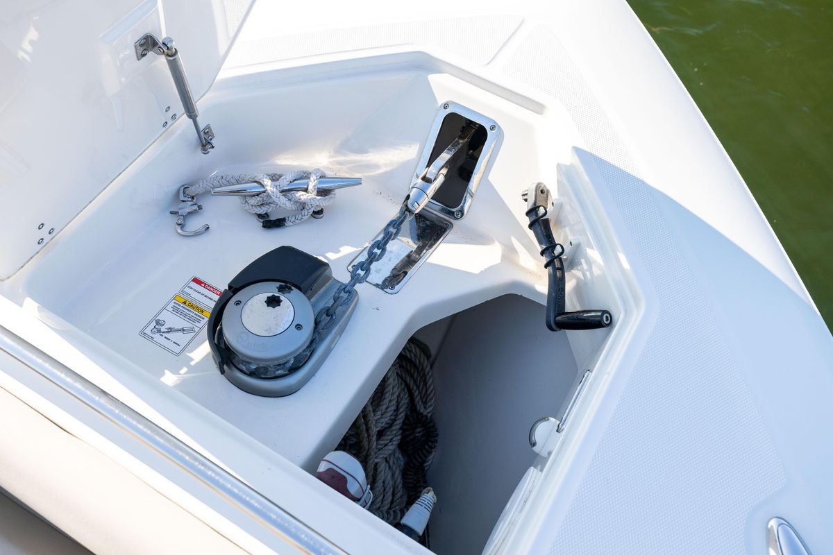 2021 Boston Whaler 42 